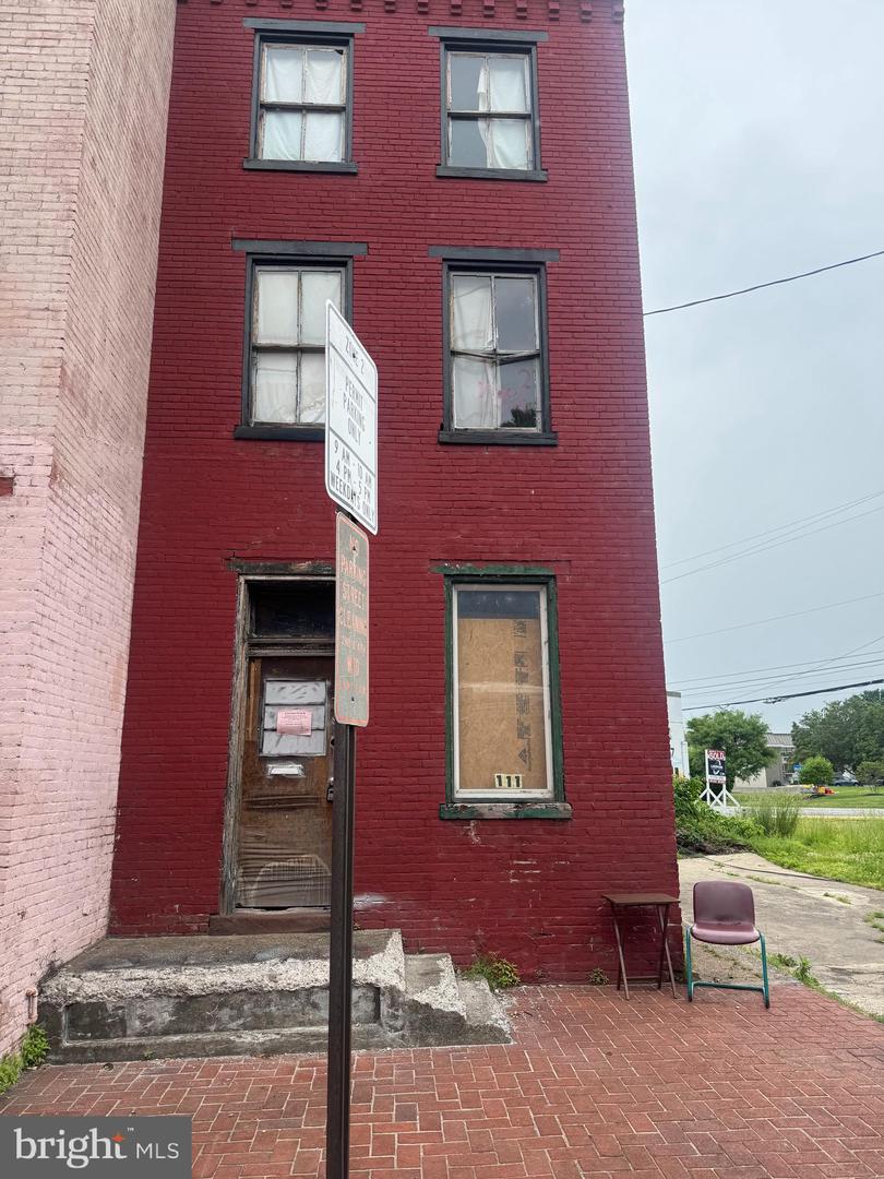 111 Vine St — photo