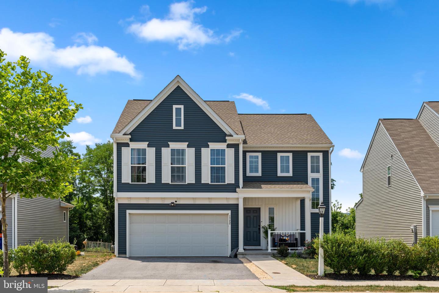1722 Bradley Dr — photo