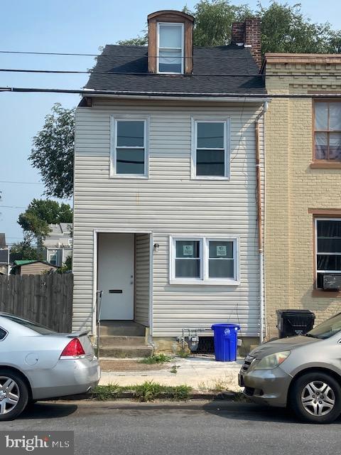 1517 Walnut St — photo