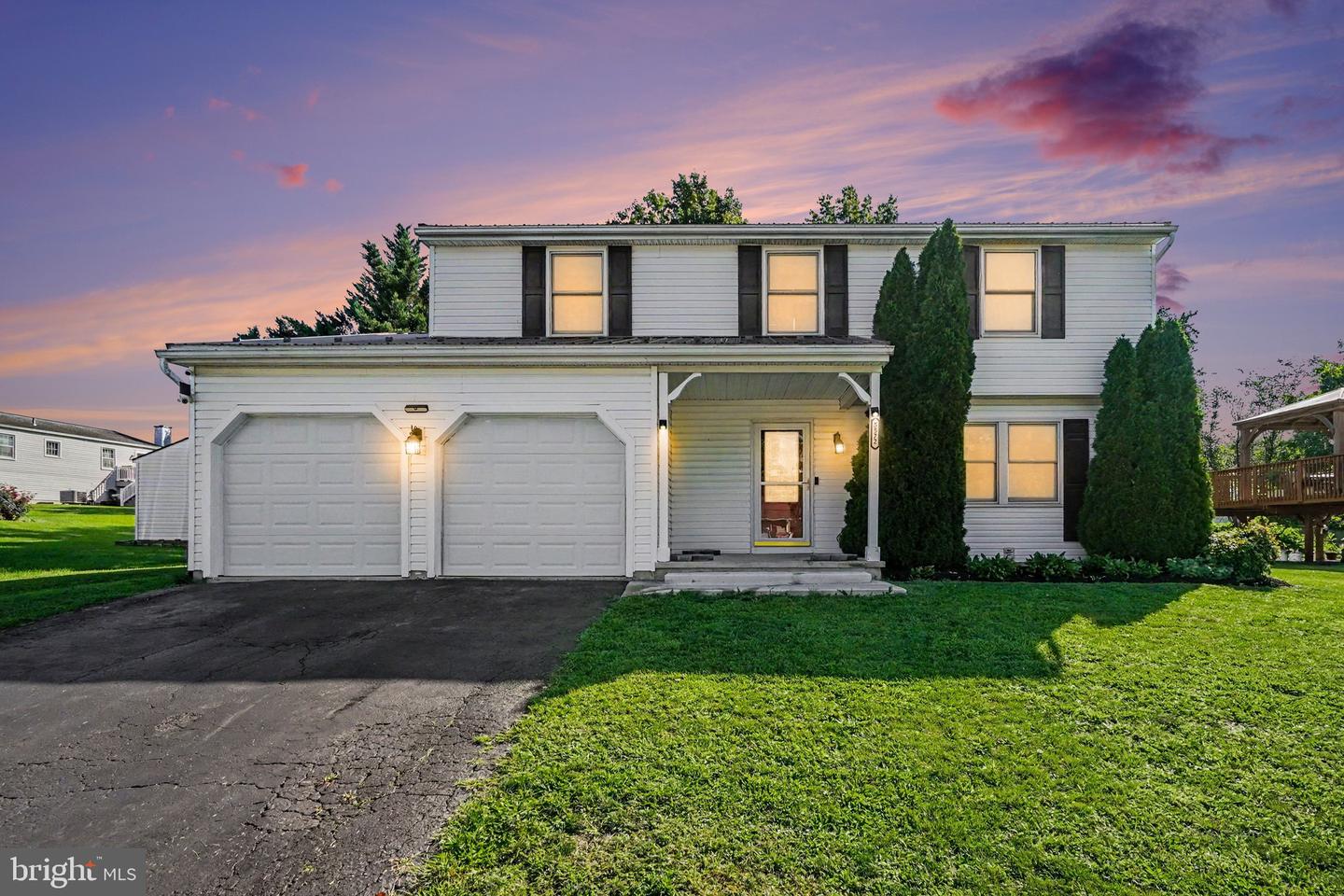 5572 Banbridge Dr — photo