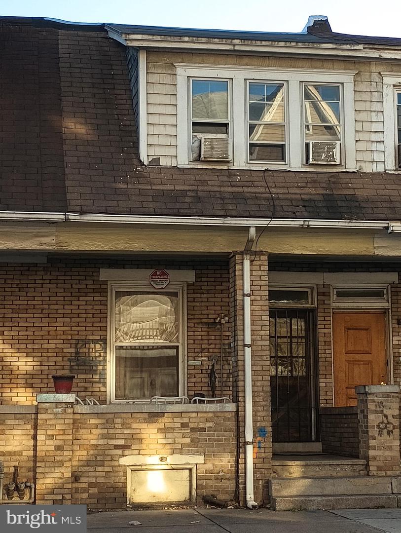 524 N Front St — photo