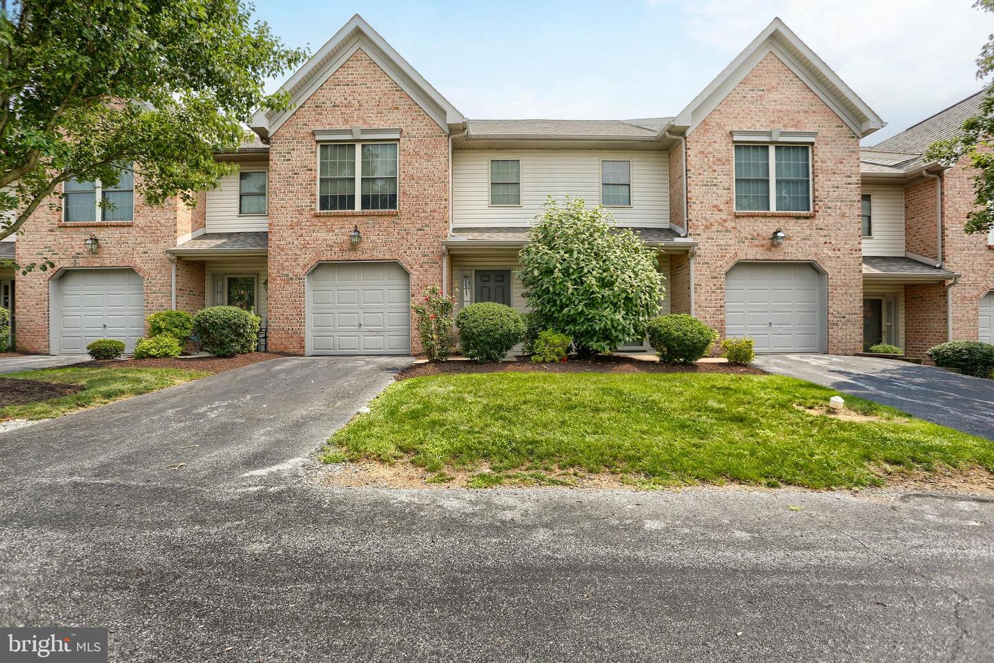 453 Waverly Woods Dr — photo