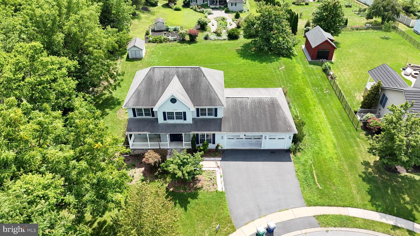 6312 Aston Ct — photo