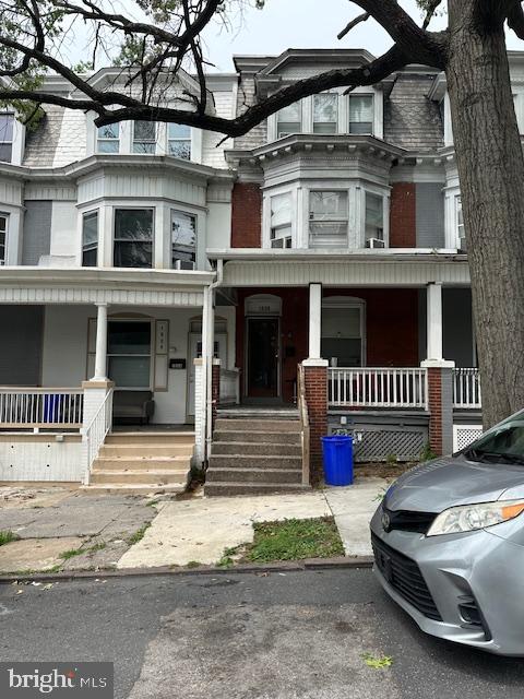 1808 Walnut St — photo