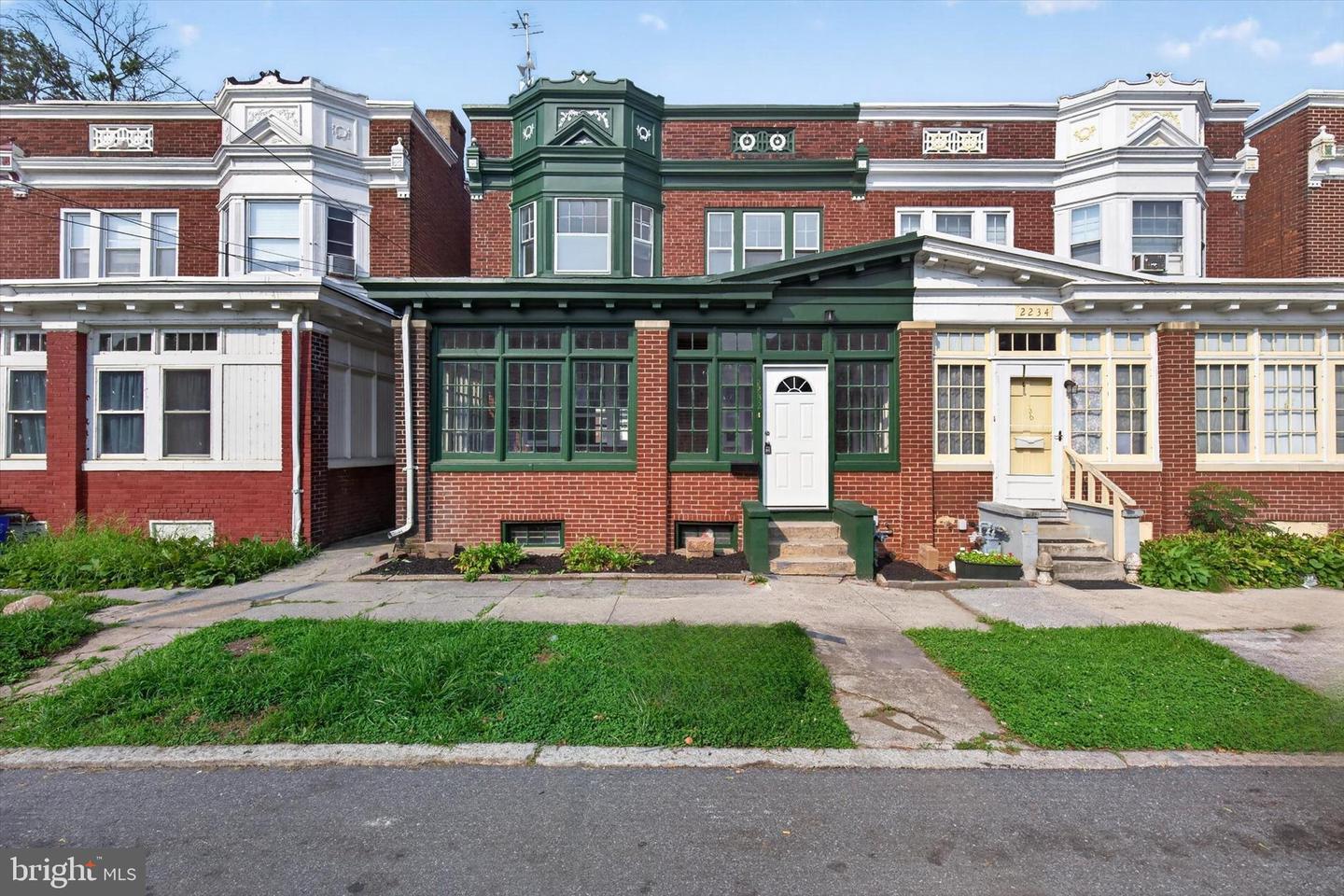 2232 Green St — photo