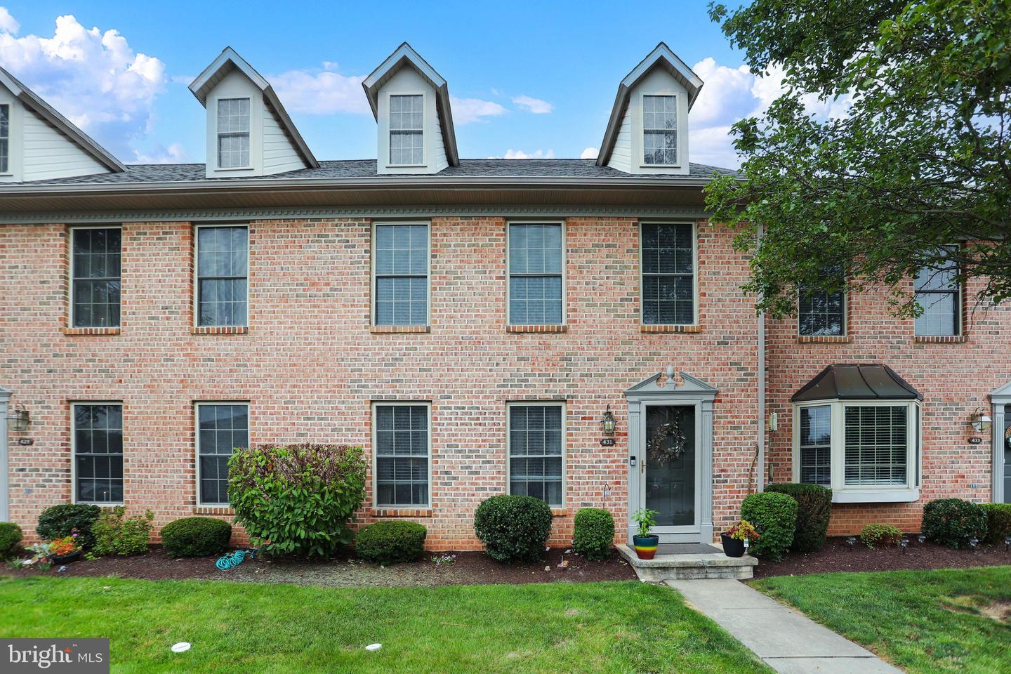 431 Waverly Woods Dr — photo