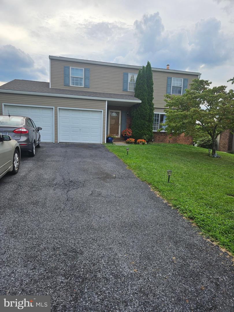 628 Sweetbriar Dr — photo