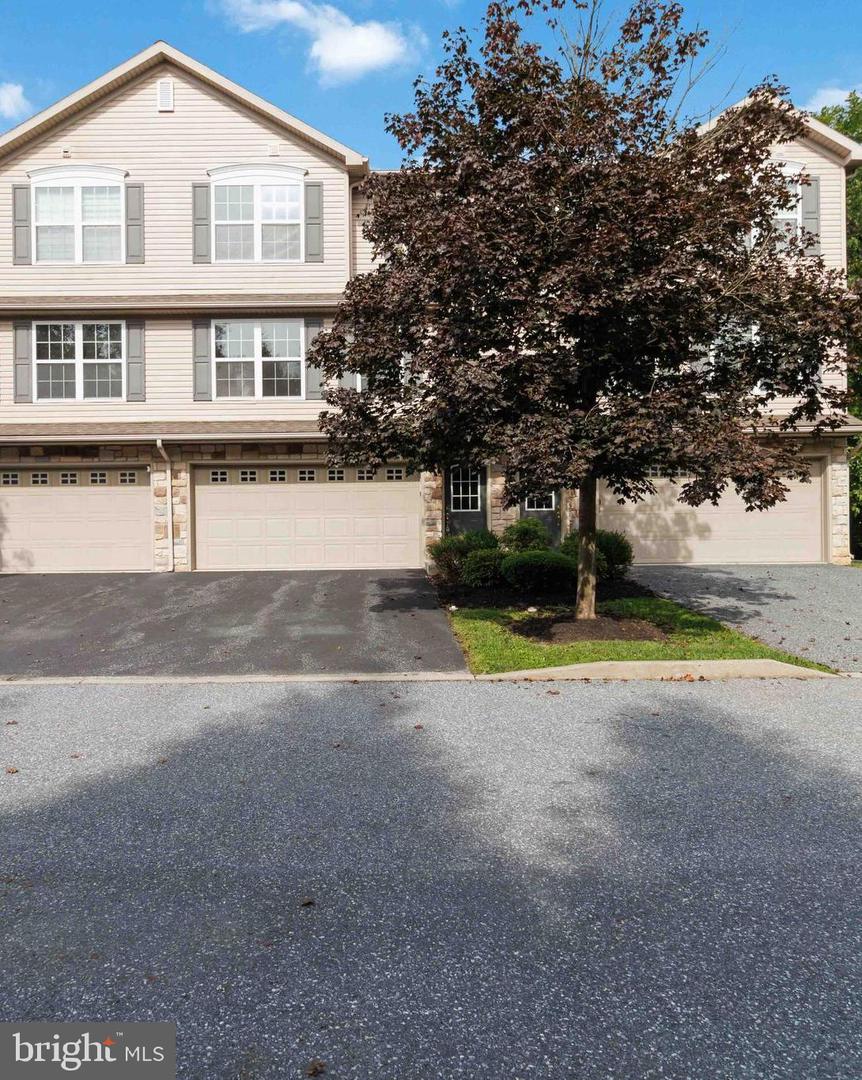 9089 Joyce Ln — photo