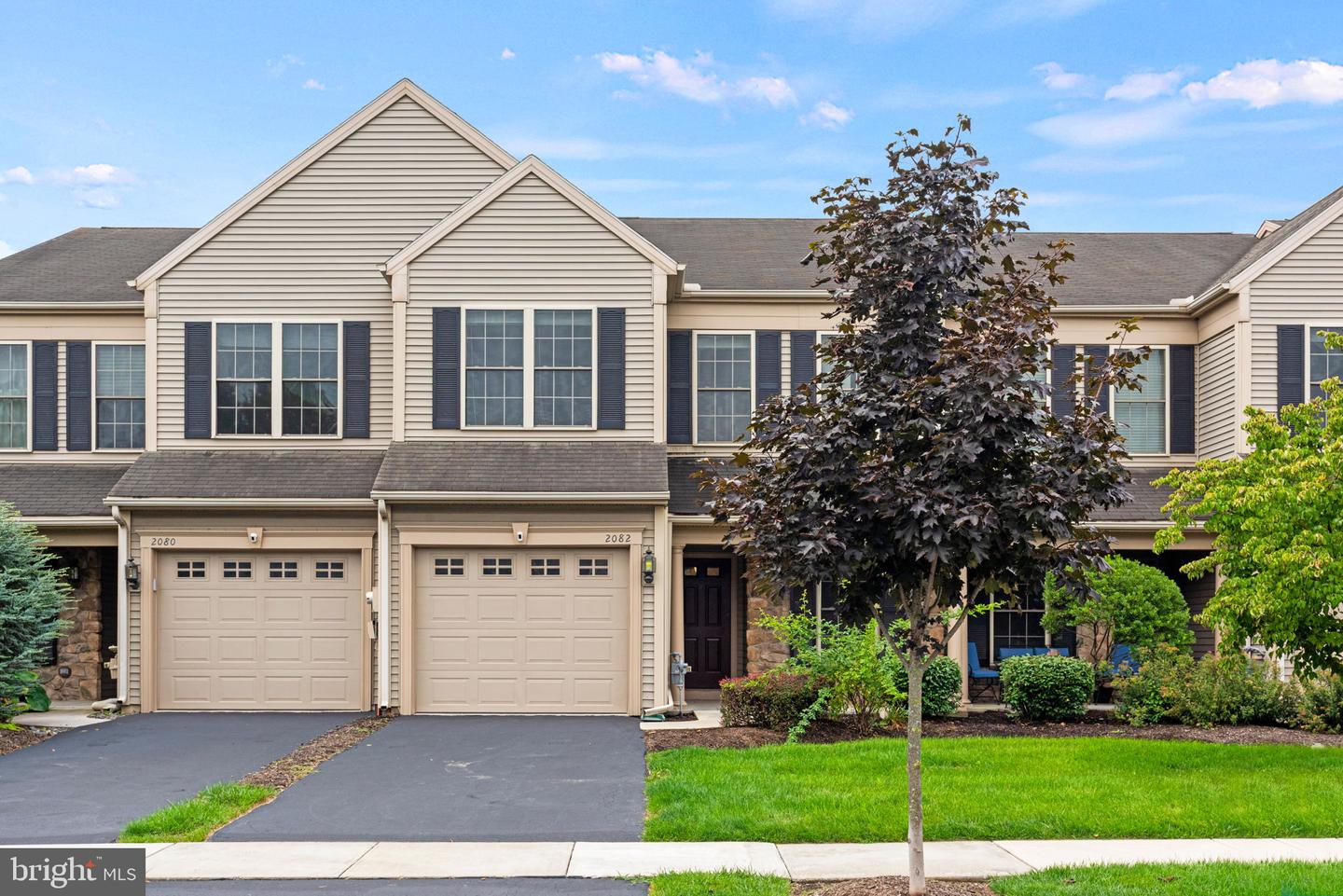 2082 Deer Run Dr — photo
