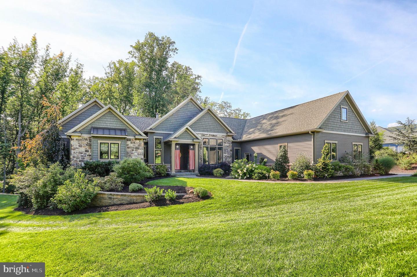 3220 Sutton Dr — photo