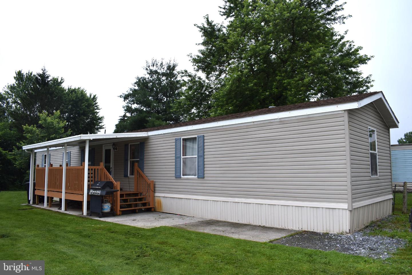 198 Rim Rd — photo