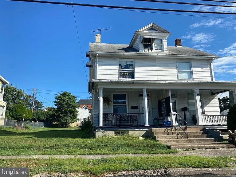 2714 Banks St — photo
