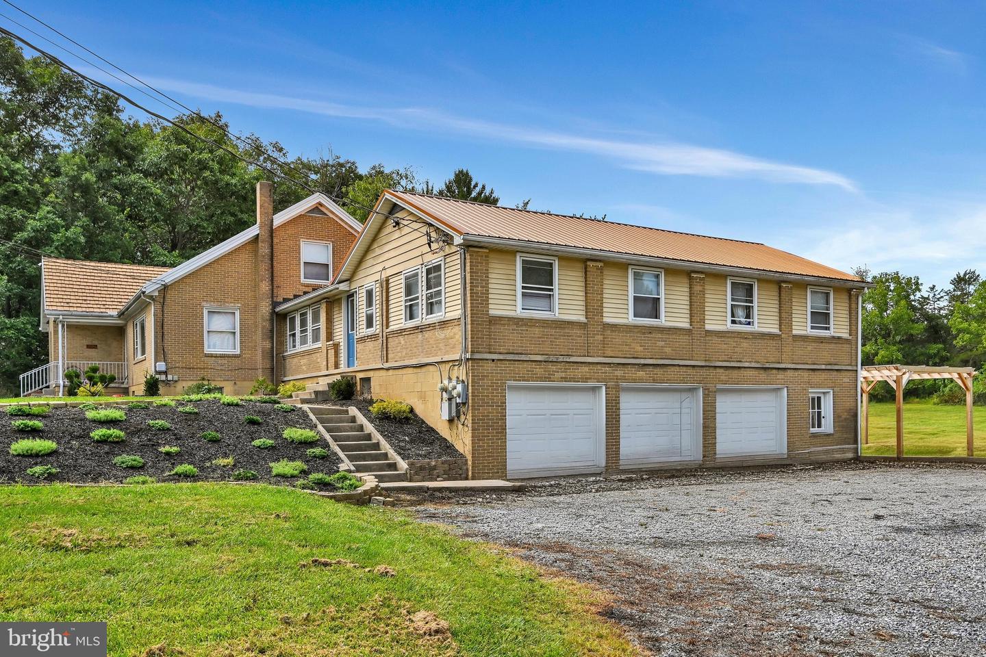 299 Level Road, Hummelstown, PA 17036 — photo 2