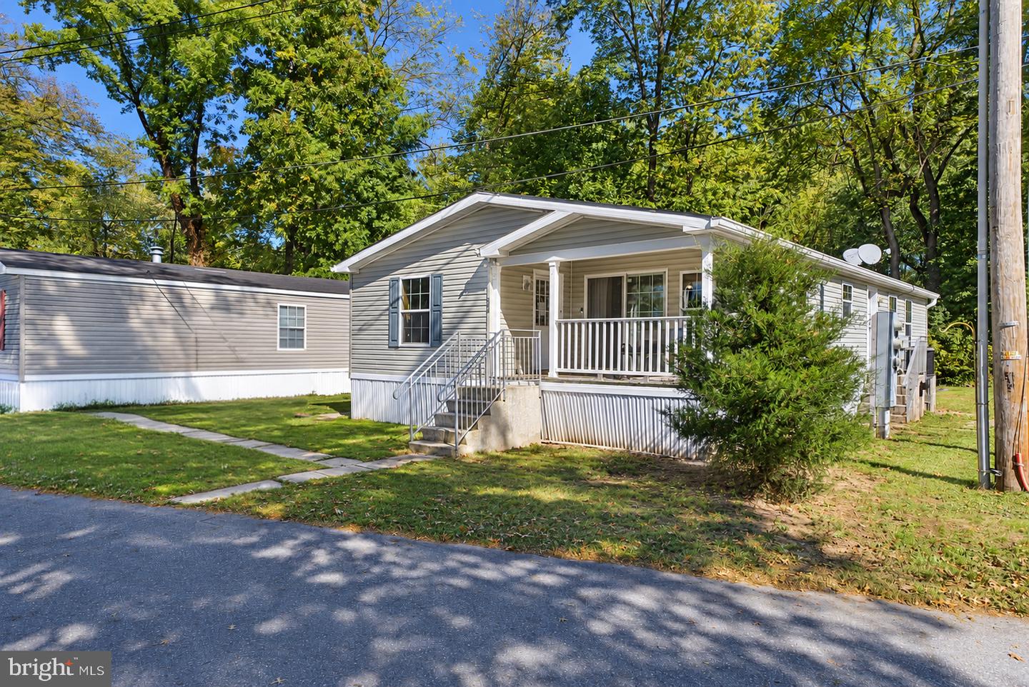 345 Caravan Ct — photo