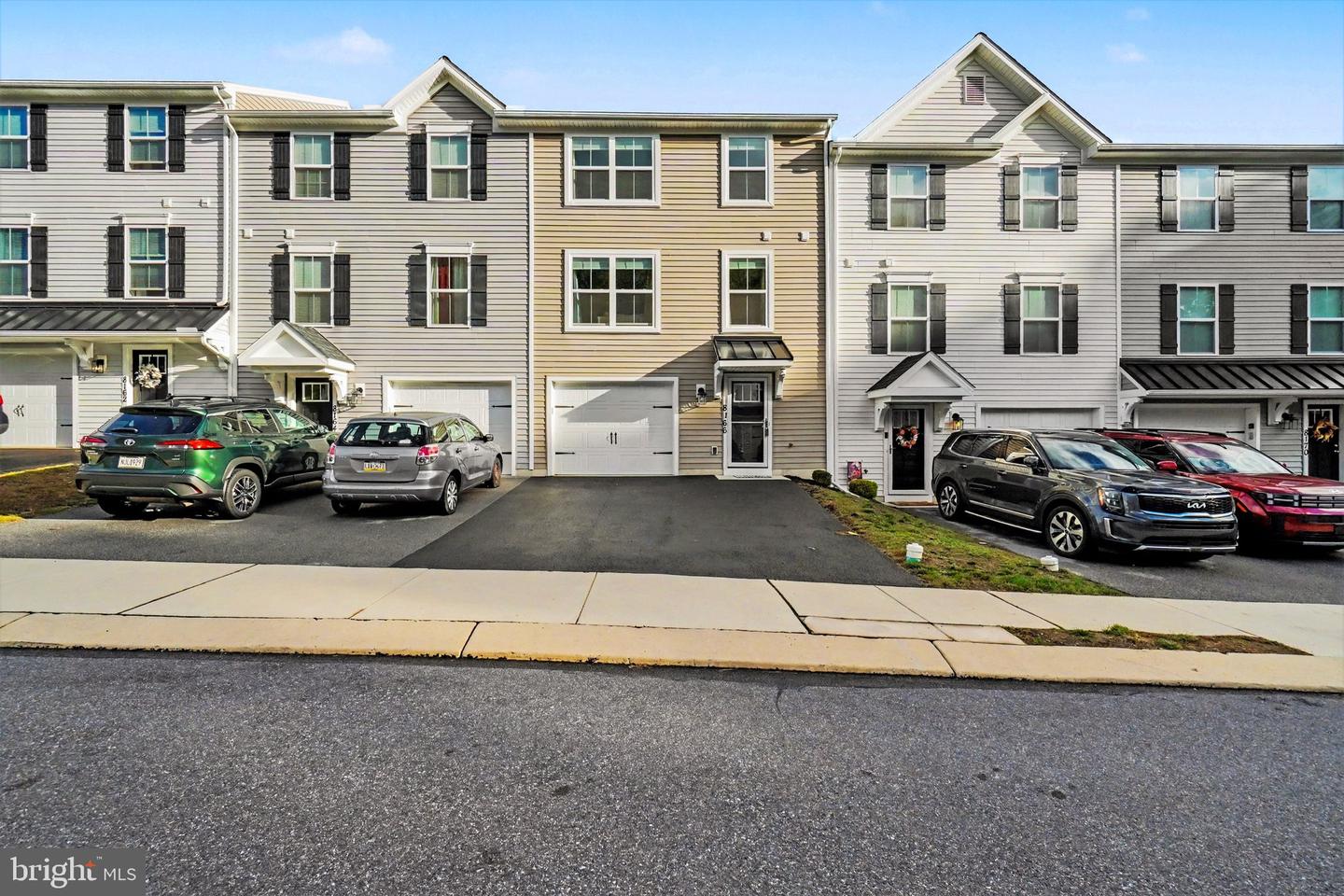 8166 Haley Ct — photo