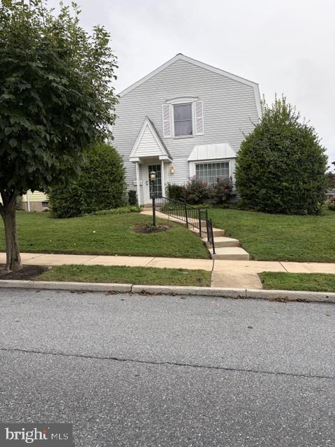 133 W Areba Ave — photo