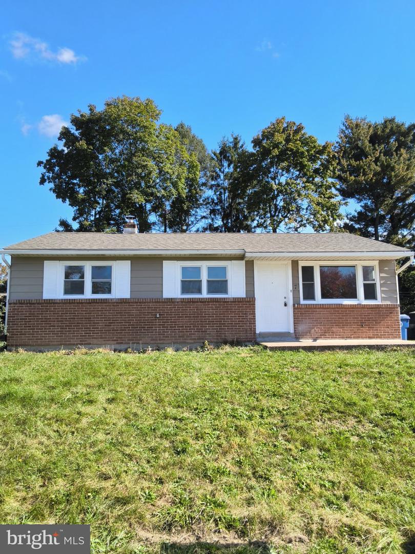 7 Chelsea Ln — photo