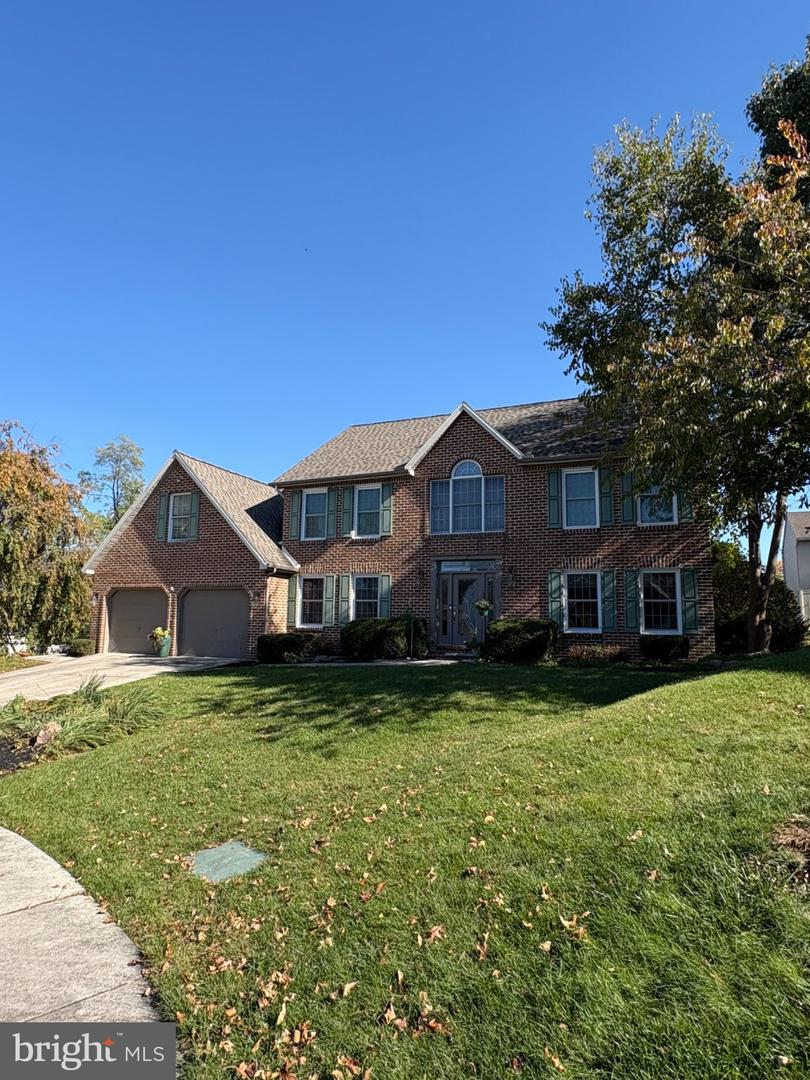 572 Myrtle Ct — photo