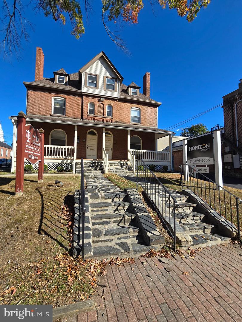 333 W Baltimore Ave — photo