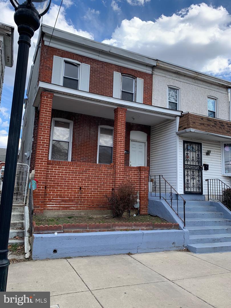 321 Highland Ave — photo