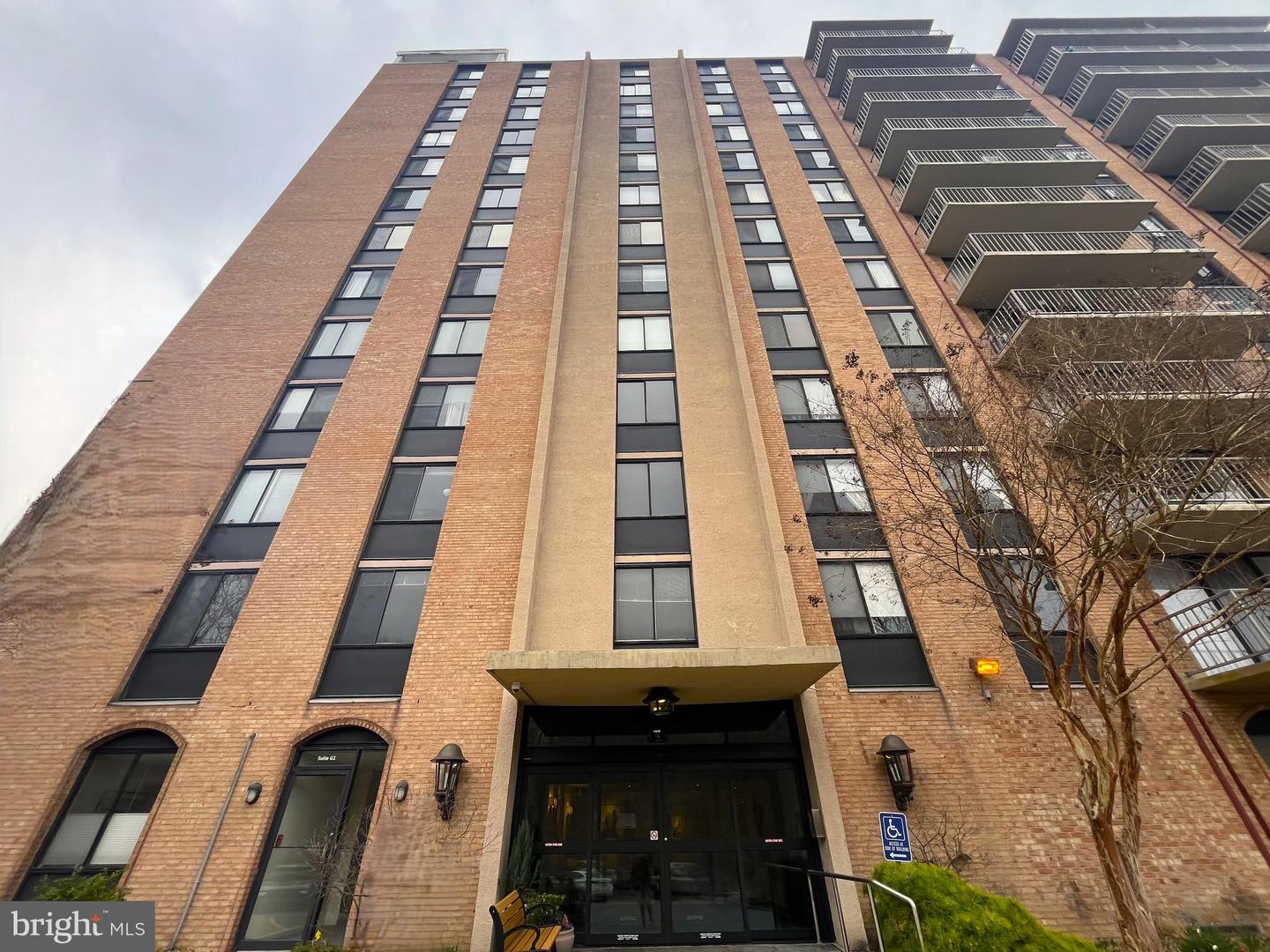 801 Yale Ave #308 — photo