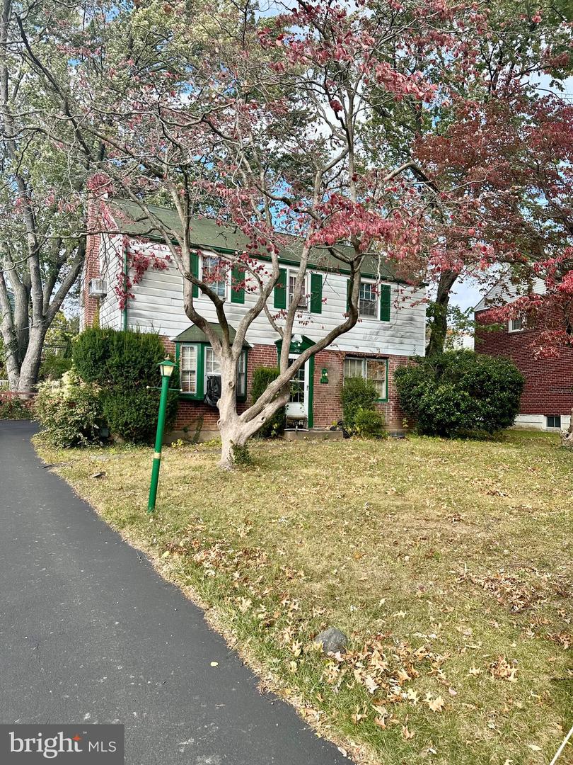 210 Farnham Road, Havertown, PA 19083