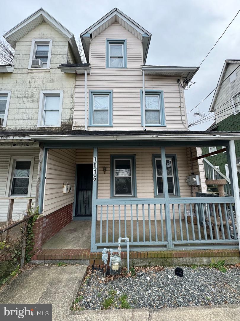 1016 Pine St #1 — photo