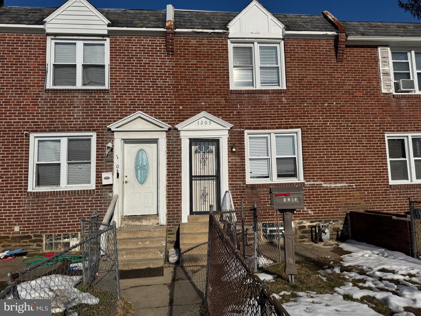 1203 Edgehill Rd — photo