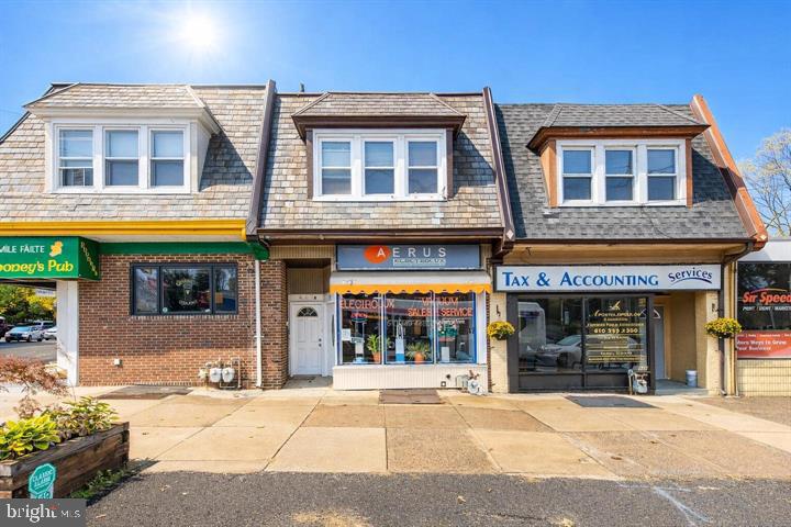447 W Chester Pike — photo