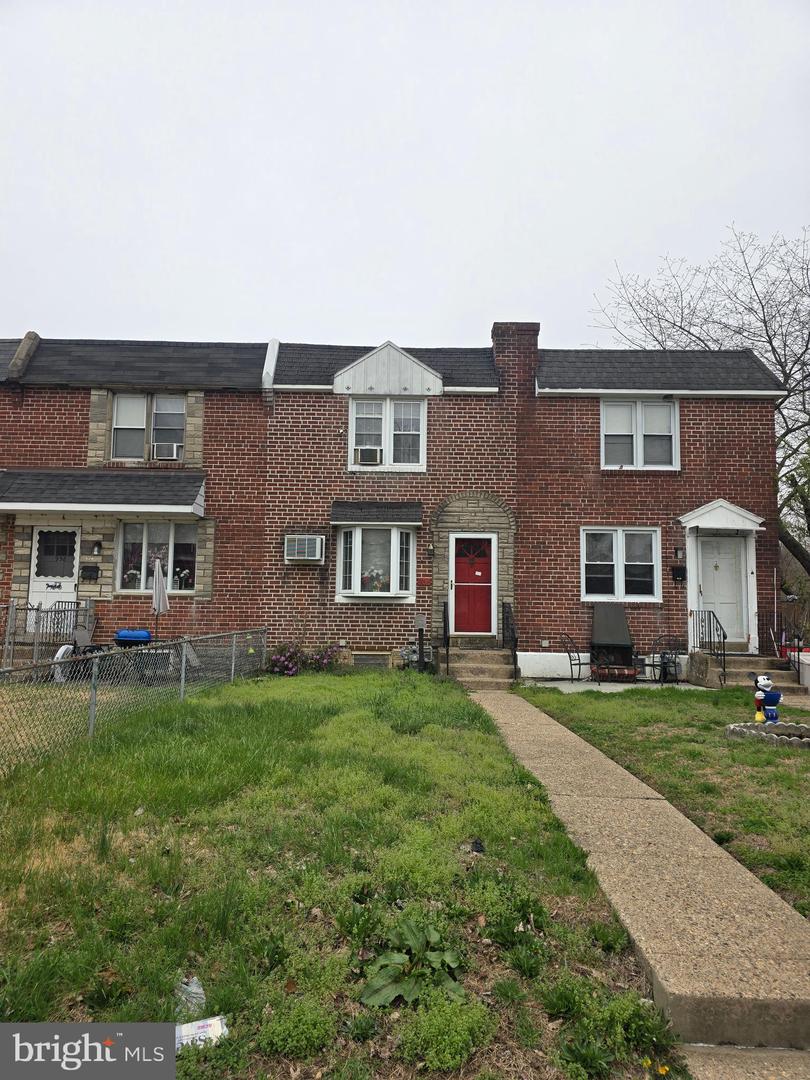936 Taylor Dr — photo