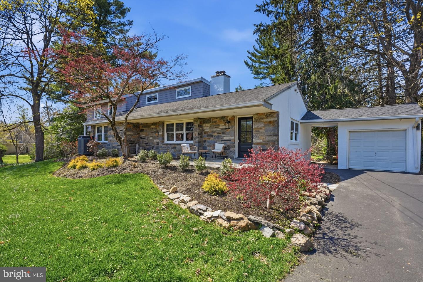 409 S Providence Rd — photo