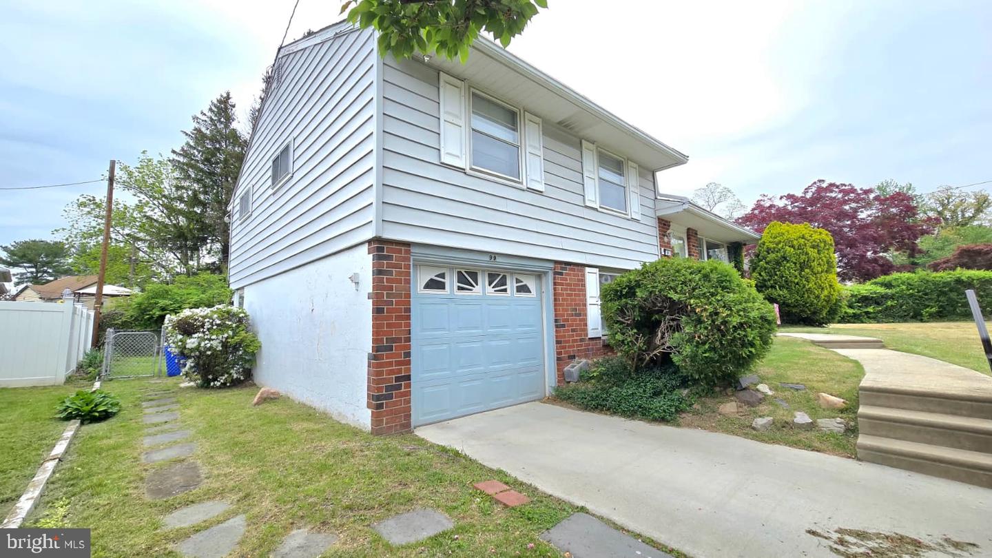 99 Springfield Road, Aldan, PA 19018