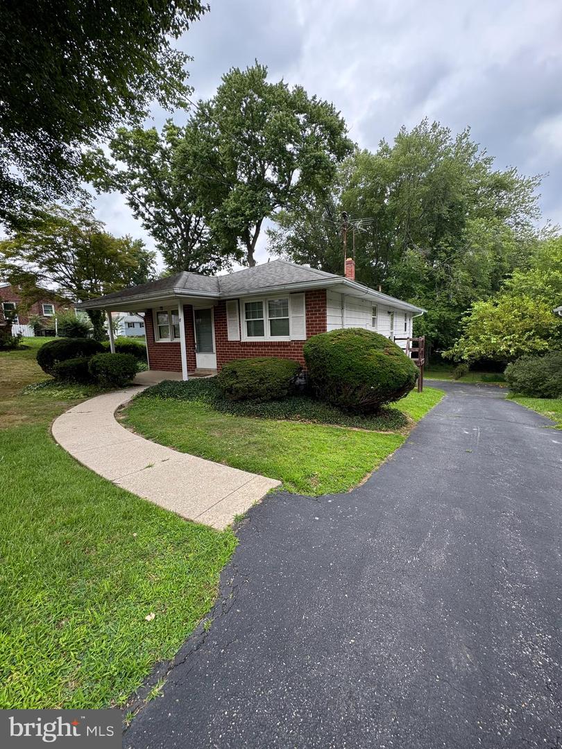 17 Walnut Road, Wallingford PA 19086 — photo 2