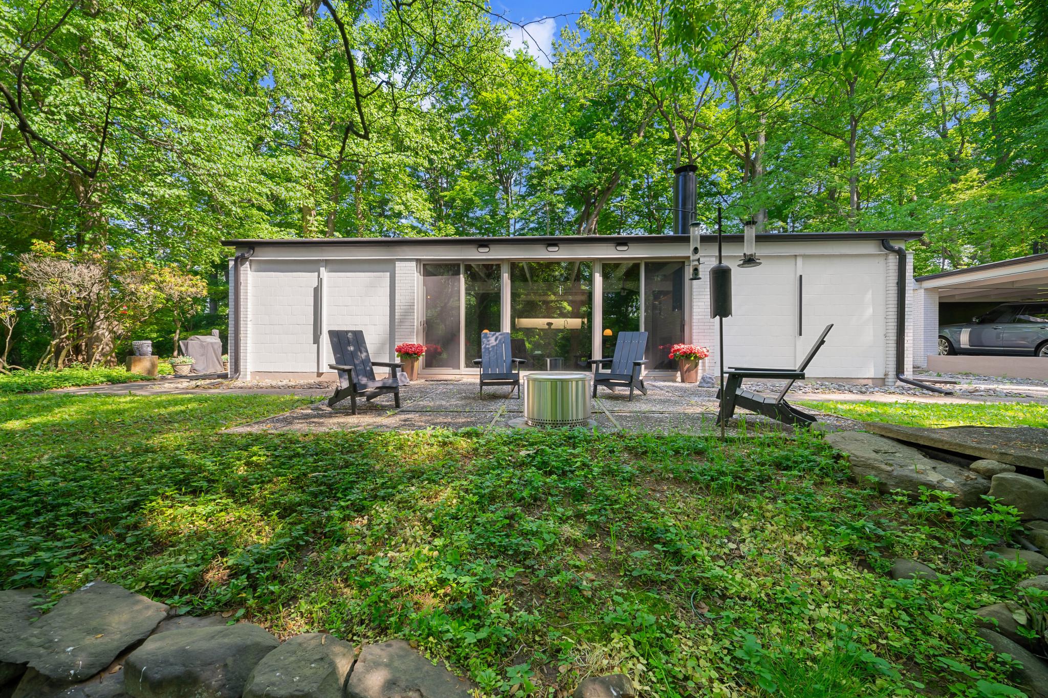 3705 Darby Rd — photo