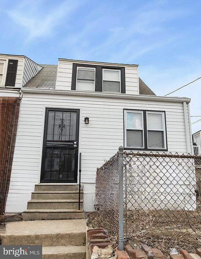 1118 Brown St #318 — photo