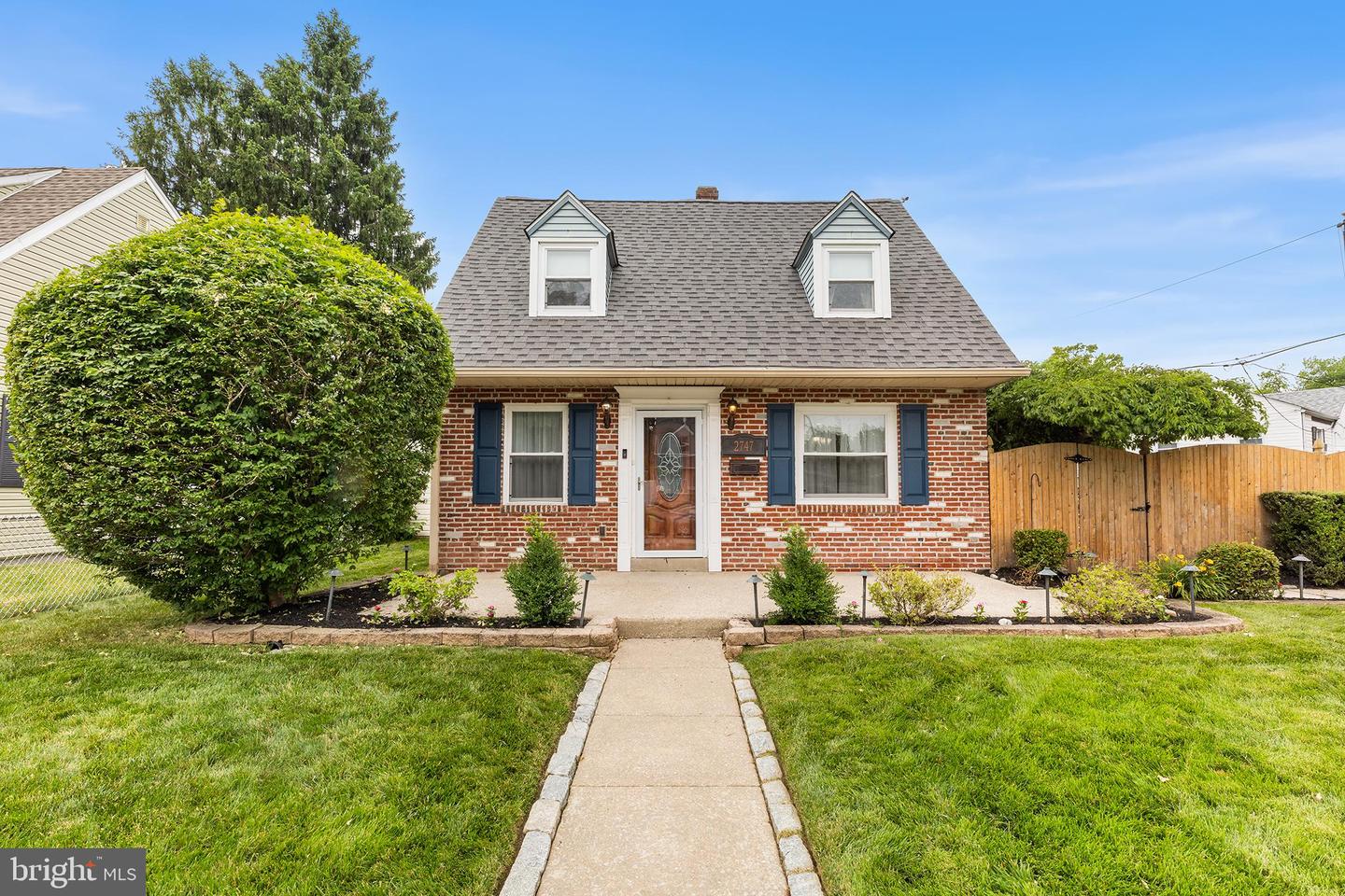 2747 SPRINGHILL ROAD, SECANE PA 19018