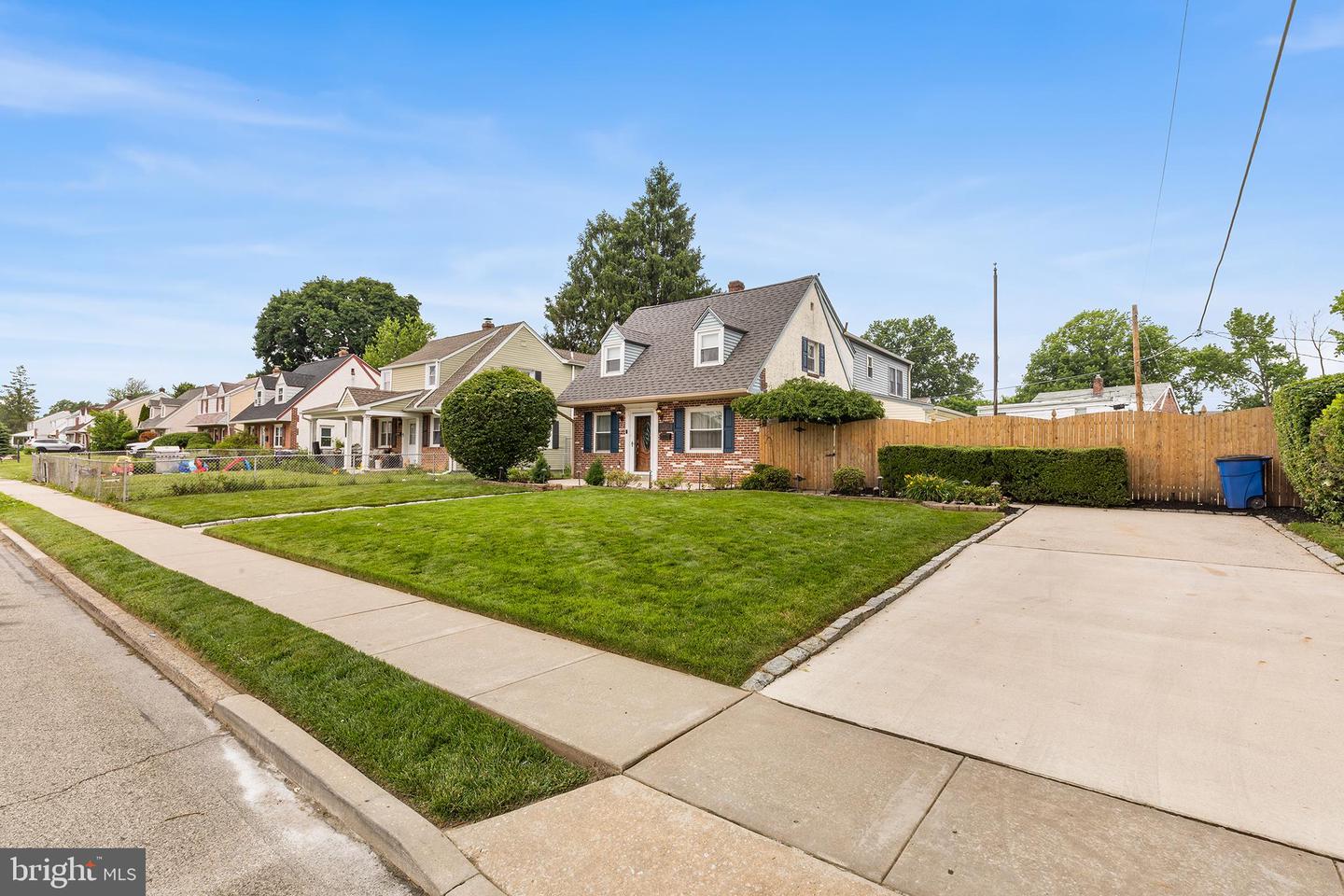 2747 SPRINGHILL ROAD, SECANE PA 19018 — photo 3
