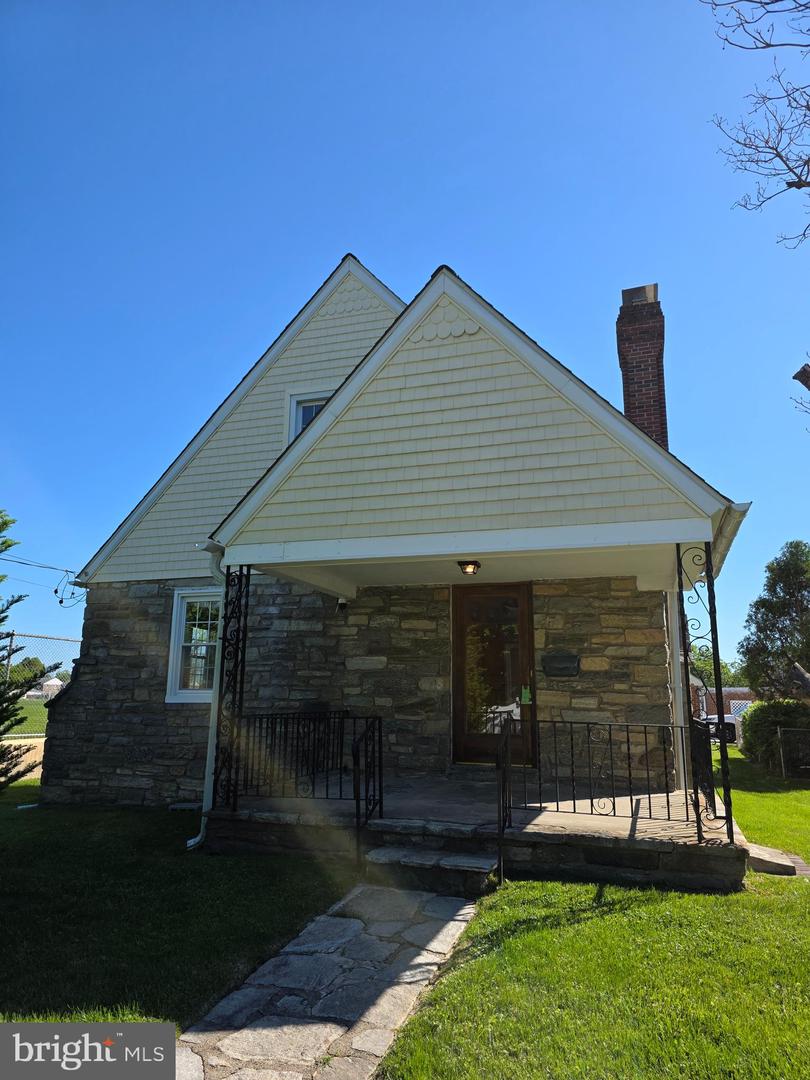 605 S Eagle Rd — photo