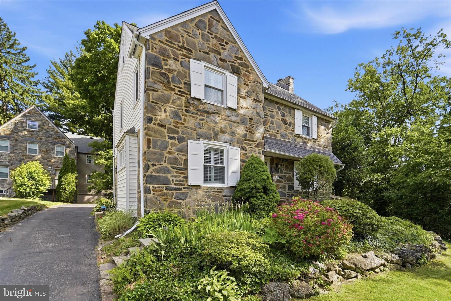 570 Strathmore Road, Havertown, PA 19083