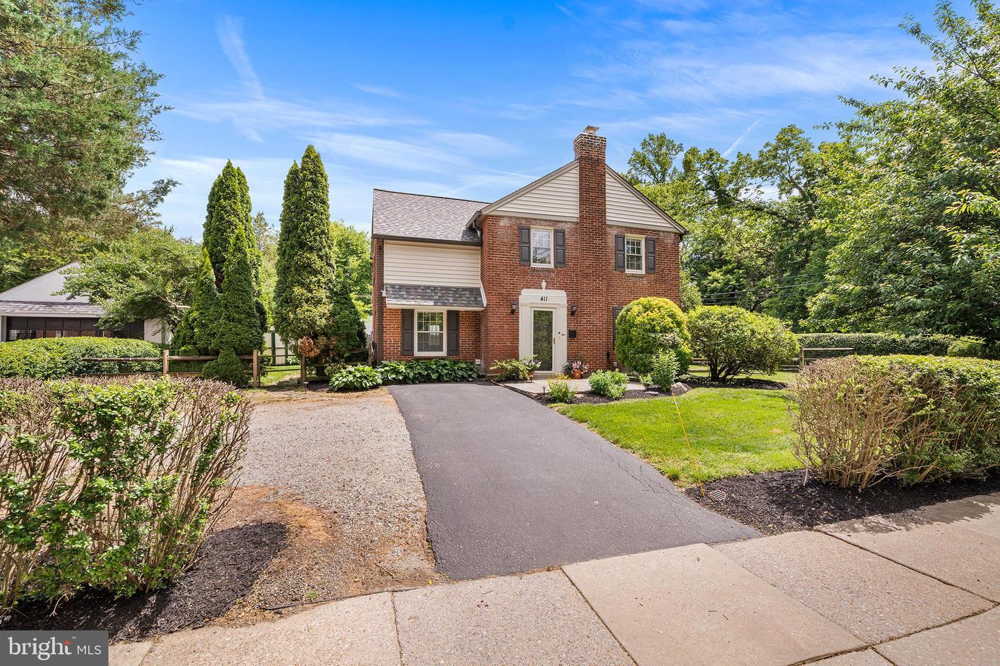 411 SUGARTOWN ROAD, WAYNE PA 19087 — photo 2