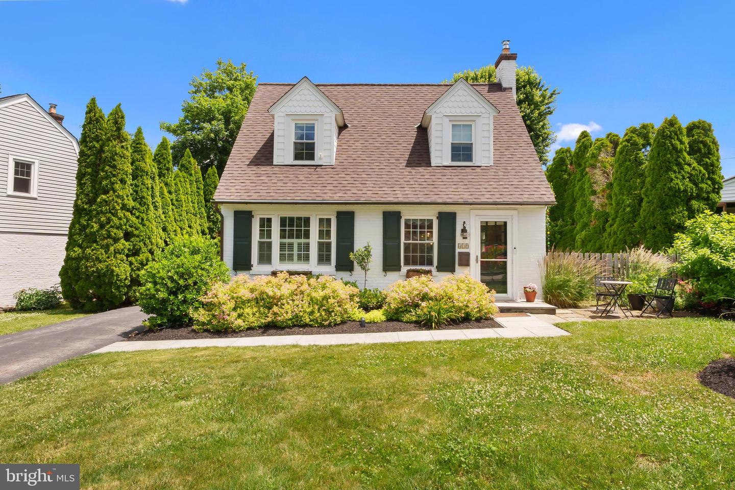 419 LOCUST ROAD, WAYNE PA 19087