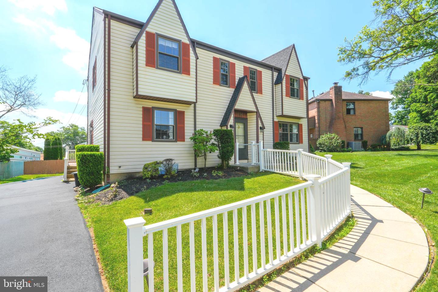 105 GRANDVIEW ROAD, SPRINGFIELD PA 19064 — photo 2
