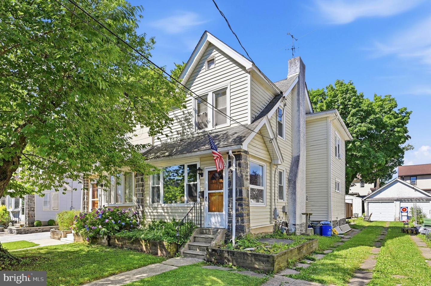 152 Shelbourne Rd — photo