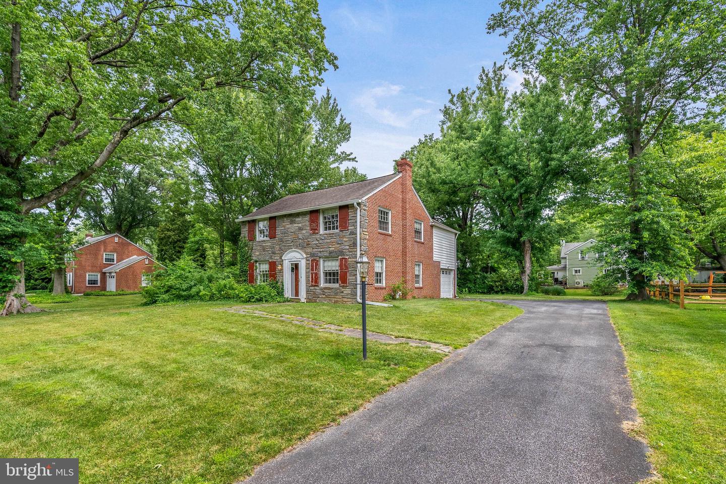 402 Hawthorne Road, Wallingford, PA 19086