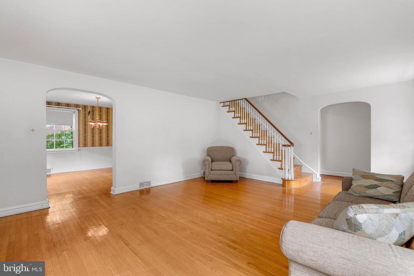 402 Hawthorne Road, Wallingford, PA 19086 — photo 3