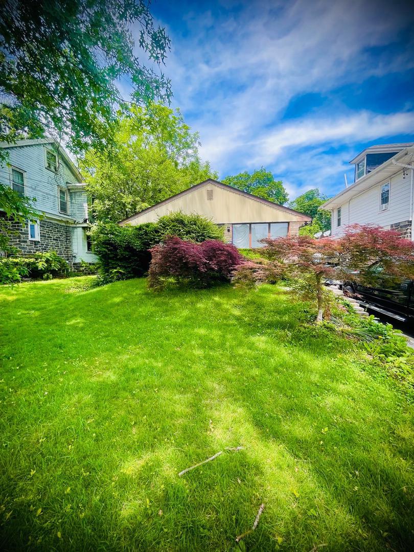 115 E Providence Rd — photo