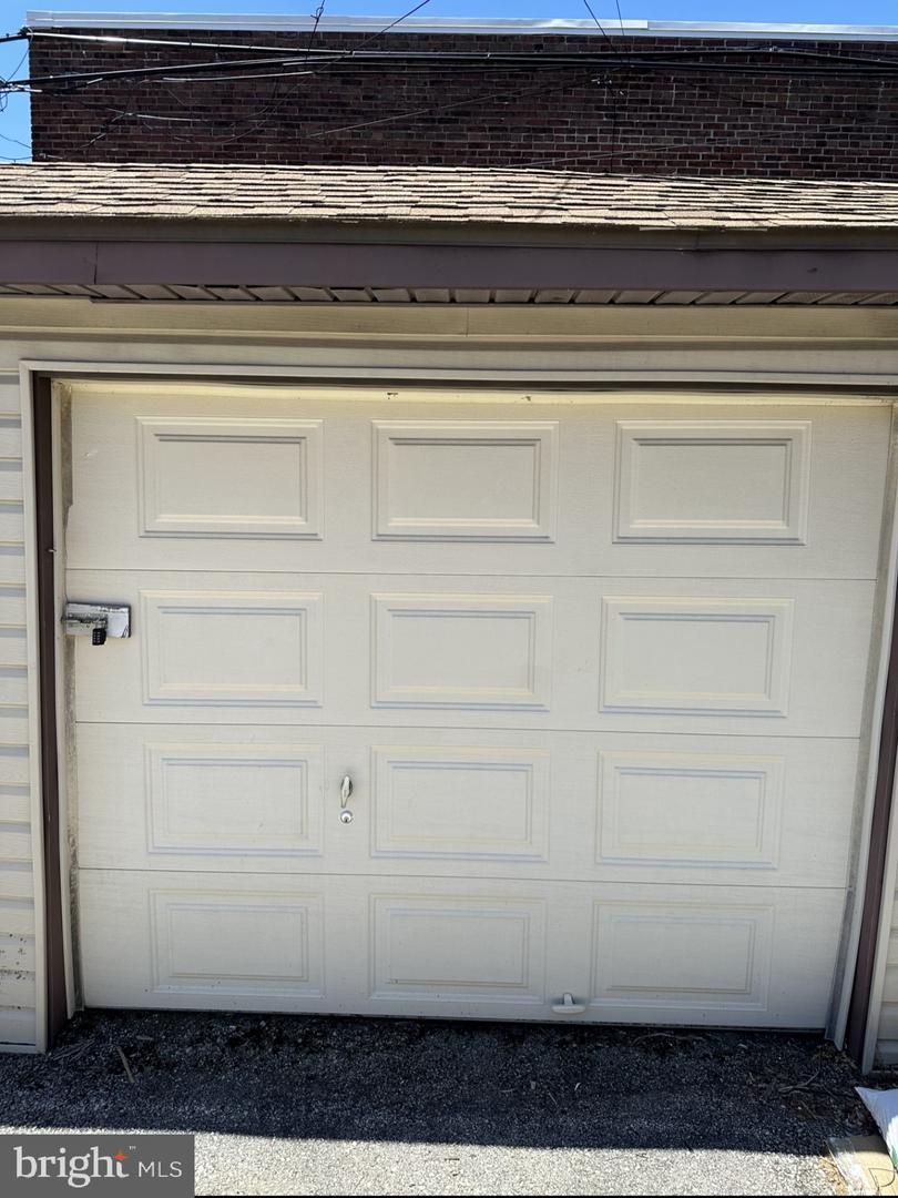 330 Darby Rd #Garage #3 — photo
