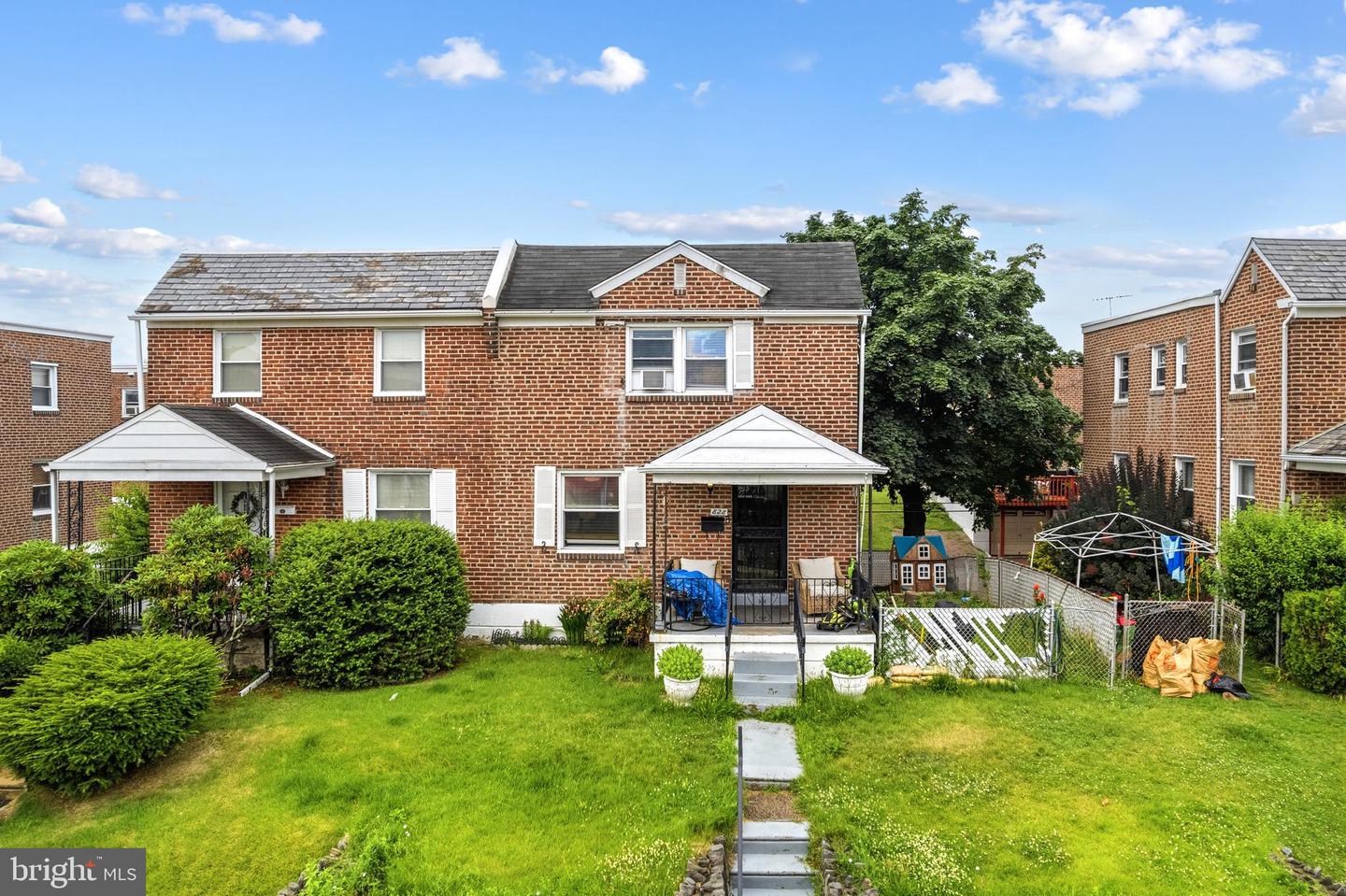 828 Laurel Rd — photo