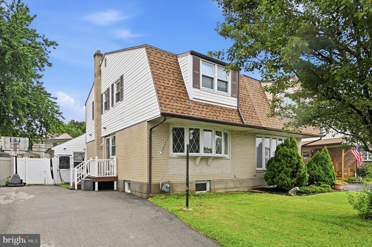 1403 Parklane Rd — photo