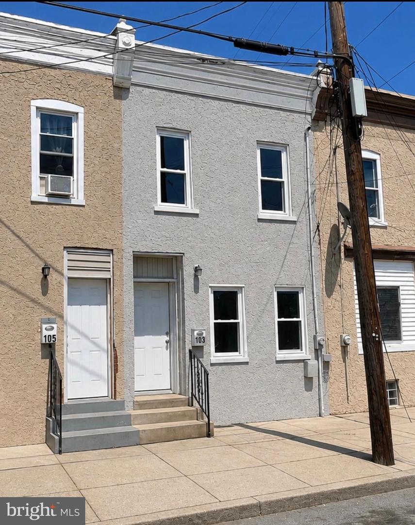 103 Thurlow St #306 — photo